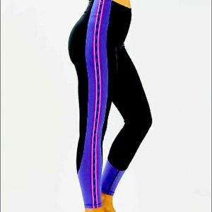 EUC Lilly Pulitzer Onyx Striped UPF 50+ Luxletic Weekender High Rise Leggings